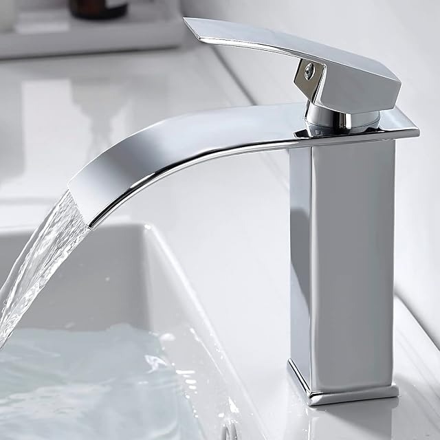 Miscelatore lavabo a cascata cromato kisimixer con finitura PVD